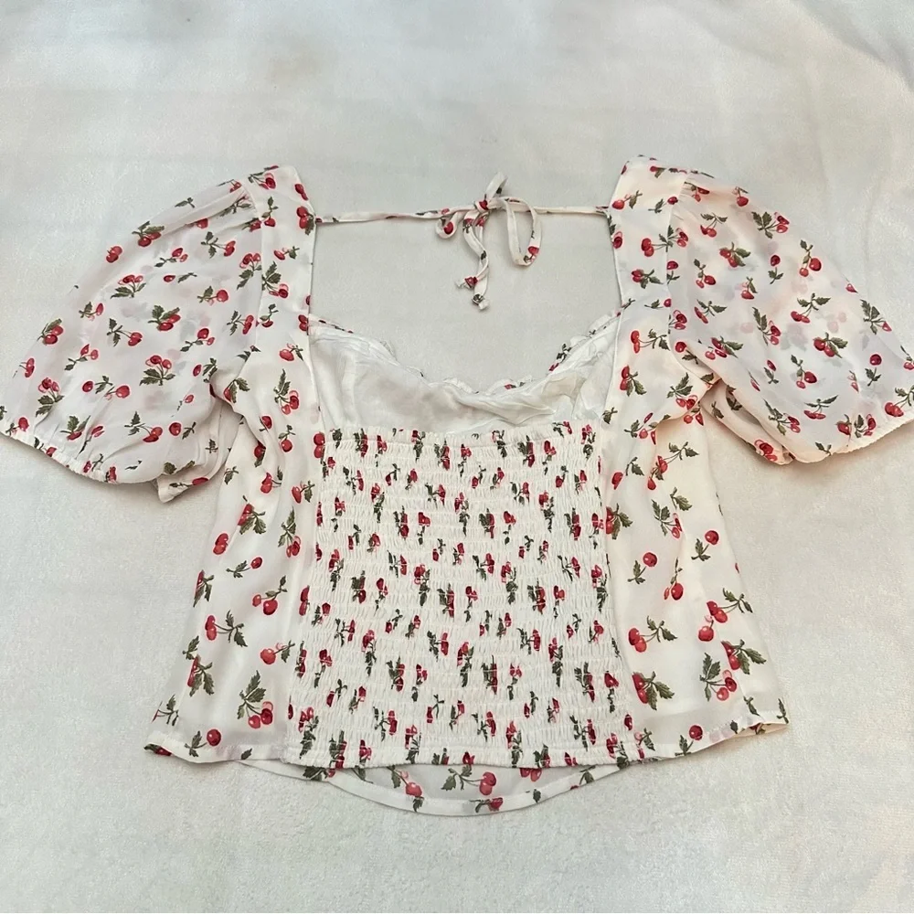 Abercrombie & Fitch Cherry Print Square Neck Puff Sleeve Top Small 51649